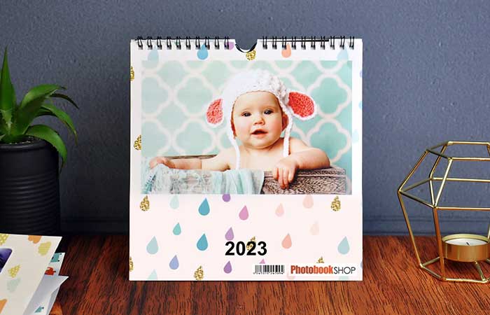 personalised calendar on desk